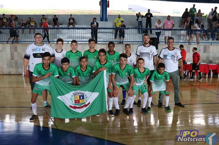 É tetra! Escola Municipal Carmem Celina goleia no Futsal Masculino e vai  para Etapa Regional dos Jogos Escolares de Minas Gerais - PO Hoje