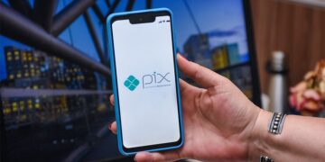 Motorista de aplicativo deve devolver mais de R$ 88 mil desviados de idosa em Patos de Minas