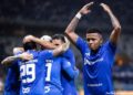 Cruzeiro vence Grêmio, deixa zona do rebaixamento e respira no Brasileirão