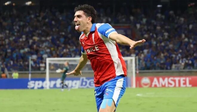 Cruzeiro sofre gol no fim e perde para U. Católica no Mineirão pela Libertadores