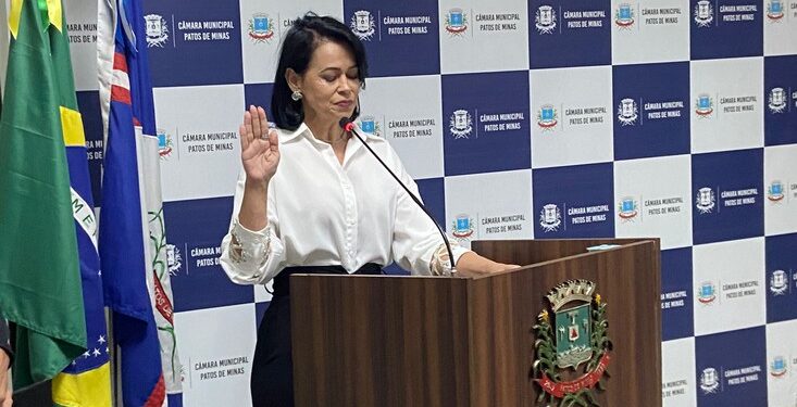 Sandra Gomes é empossada como prefeita de Patos de Minas e revela metas para a gestão