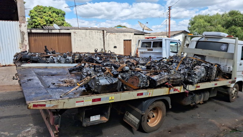 Operação contra desmanche ilegal teve quatro presos e 56 motores apreendidos em Patos de Minas e região