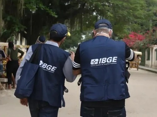 IBGE abre inscrições para mais de 8 mil vagas de nível médio com salários de até R$ 4 mil