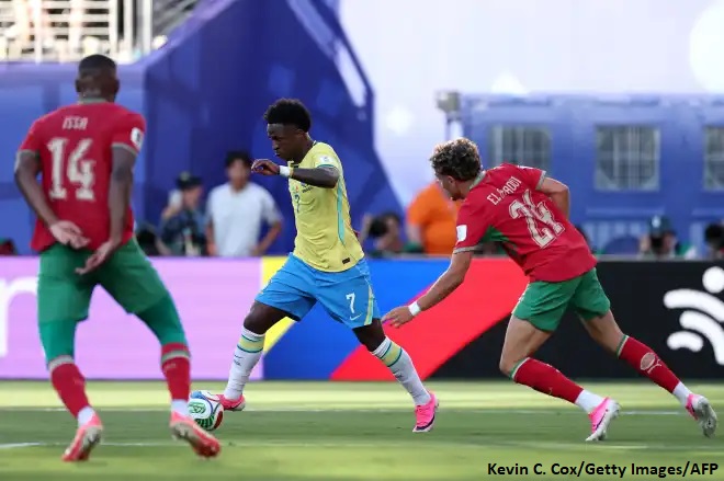 Brasil leva susto, mas arranca empate com golaço de Vini Jr. na estreia da Copa