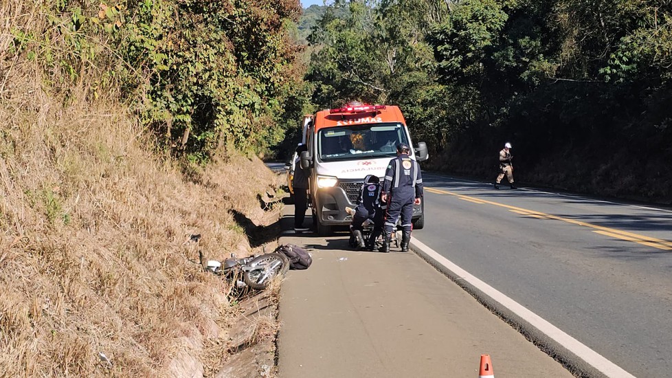 Motociclista de 35 anos morre em grave acidente na MGC 354, em Patos de Minas