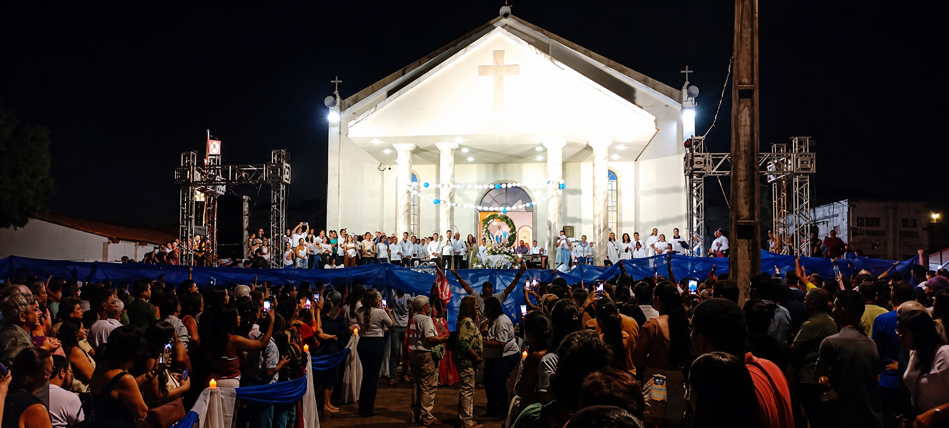 Centenas de romeiros participam da missa de encerramento da 138ª Festa em Louvor a Nossa Senhora da Abadia em Andrequicé