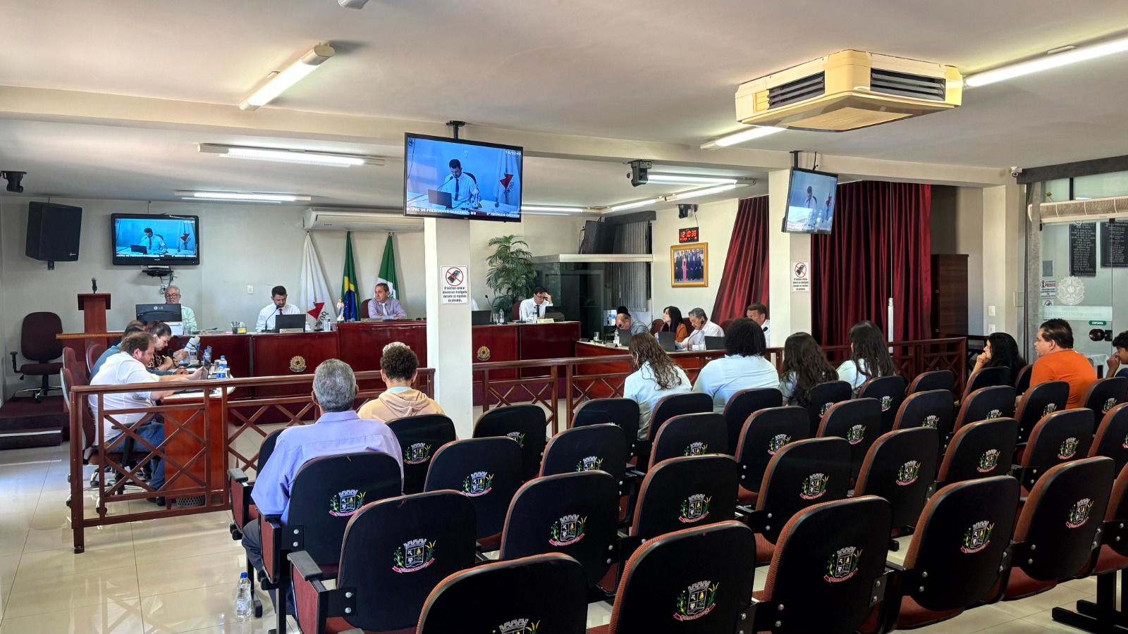 Reunião Extraordinária da Câmara terá votação de projetos sobre cultura, calendário legislativo e infraestrutura urbana
